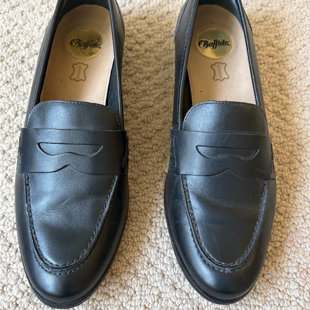 Buffalo London Black Leather Classic Penny Loafers | EUR 38